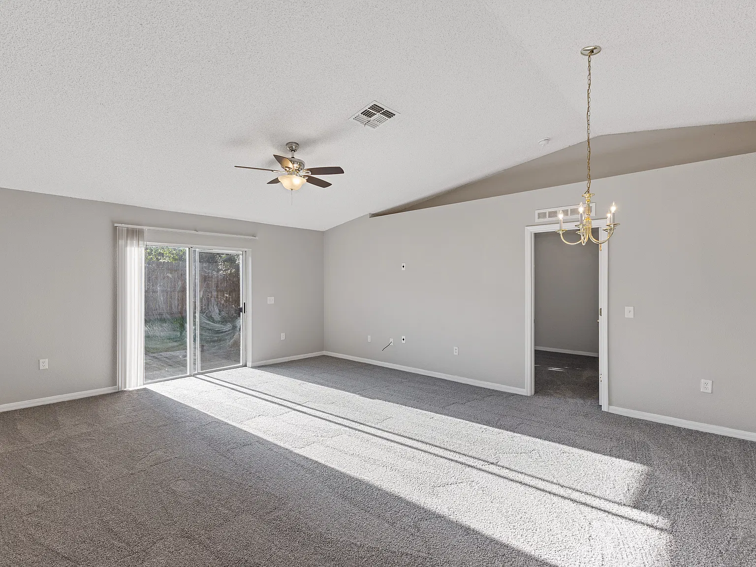 Charming home for RENT in Groveland — Photo 4