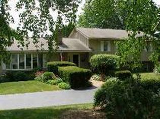 730 Quail Ridge Dr, Traverse City, MI 49686