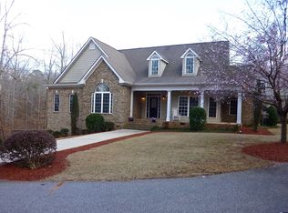 200 Deerfield Rd, Bogart, GA 30622