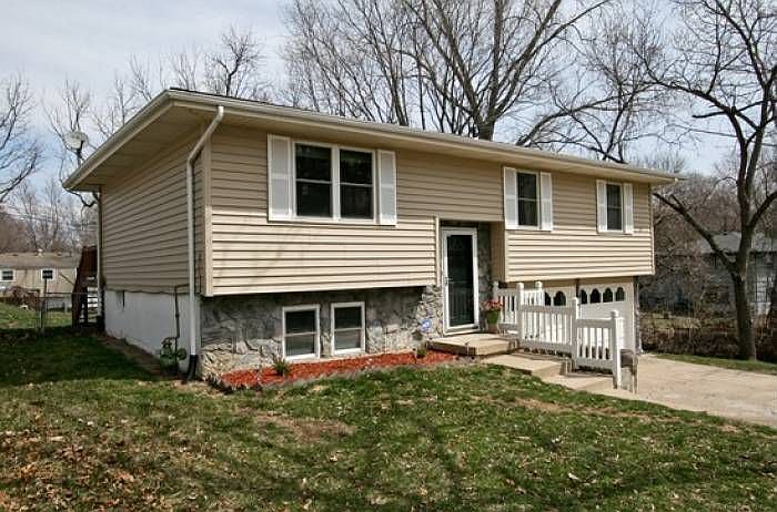 Welcome Home to this move in ready Gem!