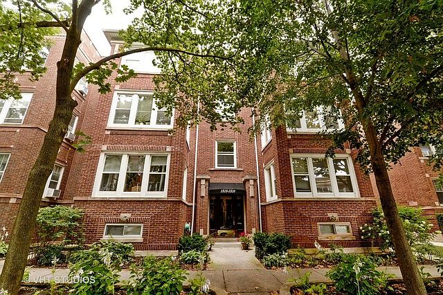 1st image of 1516 W Rosemont Ave APT 2E