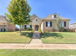 5109 Keystone Cir, Edmond, OK 73025