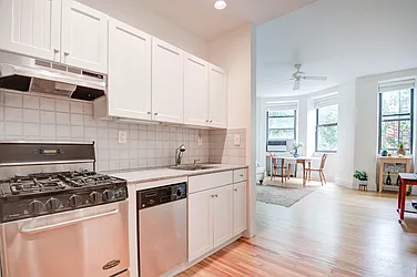 Rented by Engel and Völkers Brownstone Brooklyn