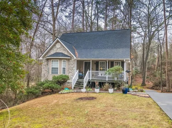 243 Hillcrest Dr, Commerce, GA 30529
