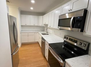 58 Pine St #F, Canton, MA 02021