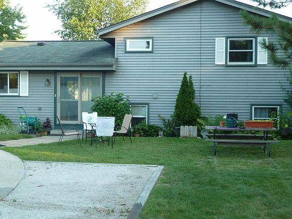 4th image of 2514 Deerfield Dr