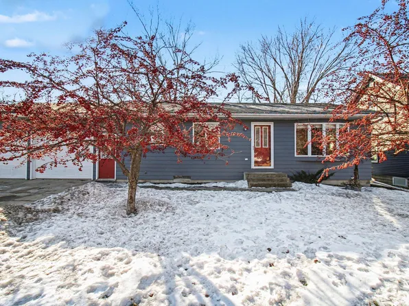 239 W Minnesota St, Le Center, MN 56057