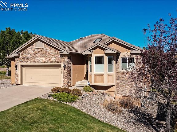 2nd image of 7685 Sierra Pine Dr