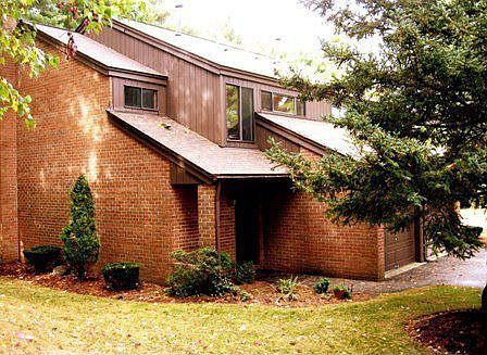 Quiet End Condo 