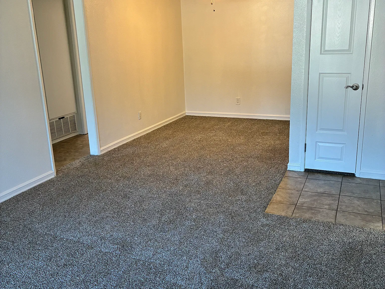 1 bed, 675 sqft, $2,150 — Photo 2