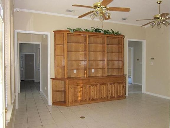 4th image of 441 Oakwood Dr