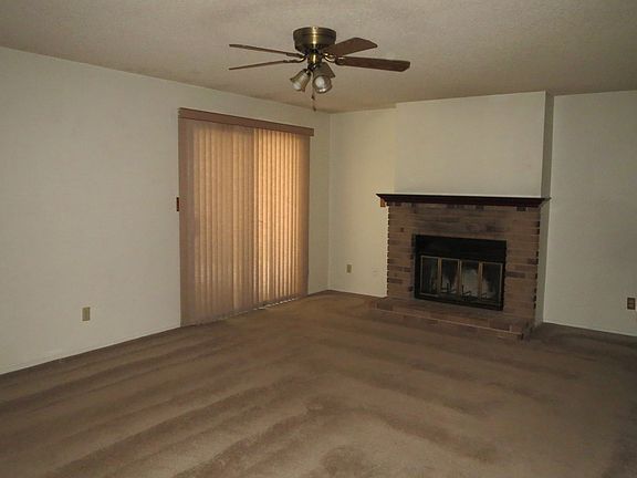 4th image of 3675 Sunnyside Ave