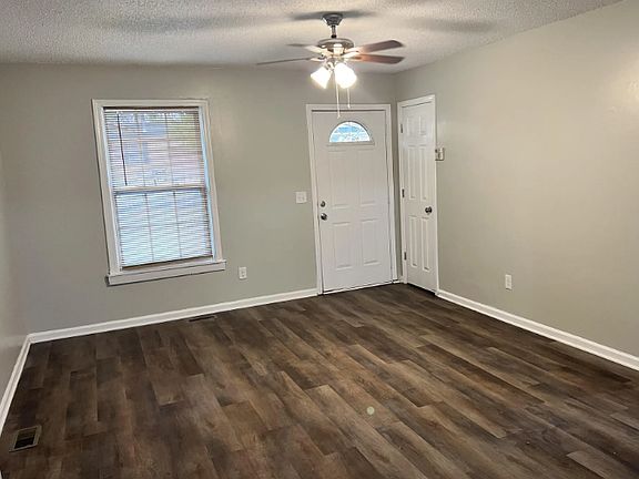 5th image of 751 Farrowood Dr