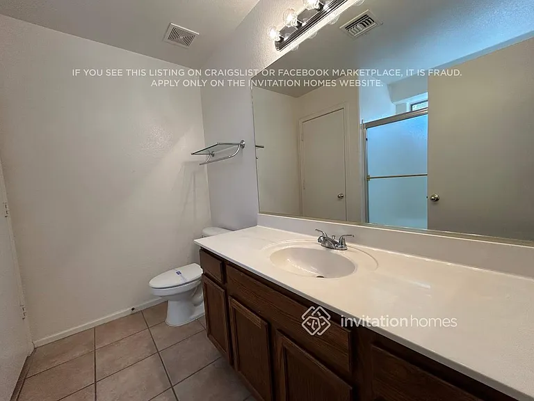 16661 W Latham St — Photo 16