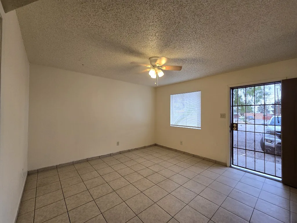 1410 Alamo St — Photo 3