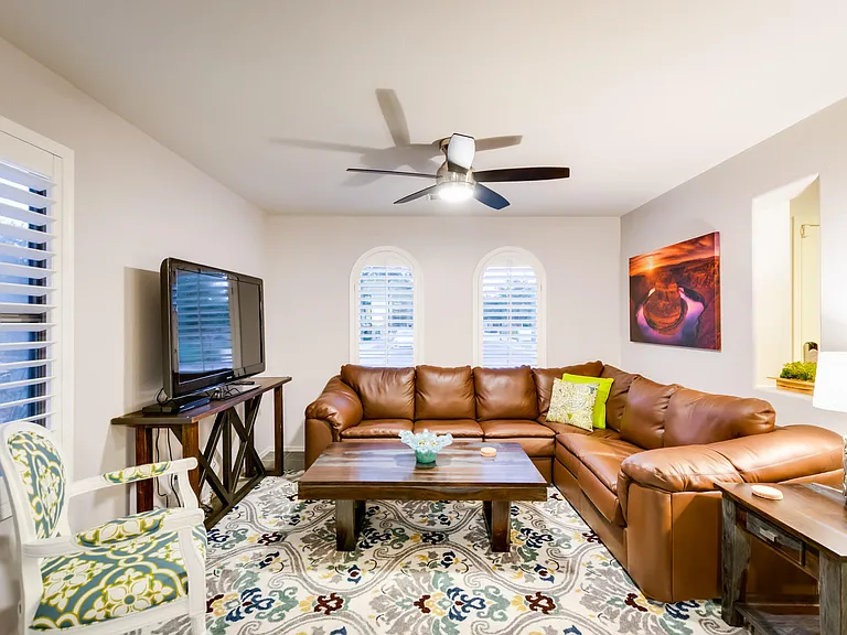 3327 E Loma Vista St — Photo 14