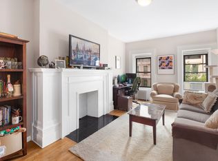 32 W 71st St APT 4A, New York, NY 10023