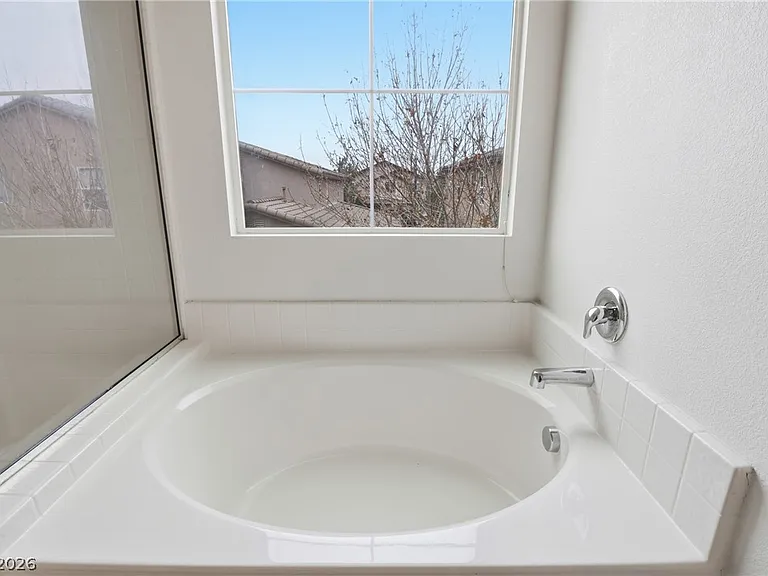 10441 Mount Washington Ave — Photo 28