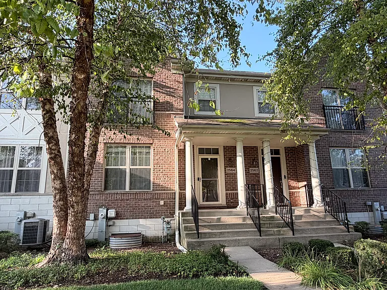 2564 Waterbury Ln — Photo 18