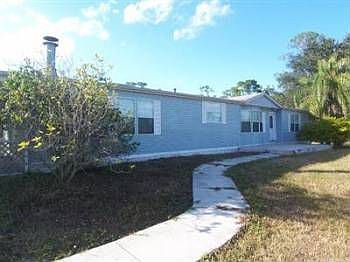 3rd image of 17381 Shelby Ln