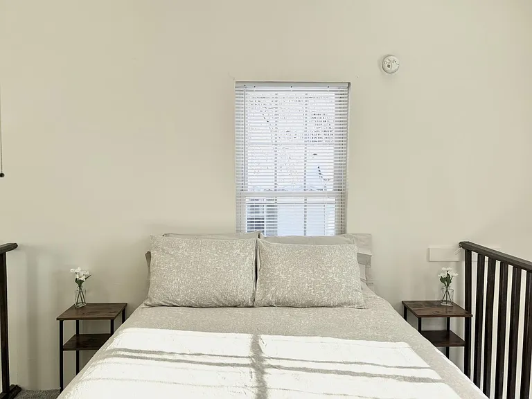 171 Oak St #1R — Photo 13