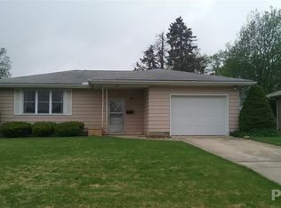 407 N Jefferson St, Roanoke, IL