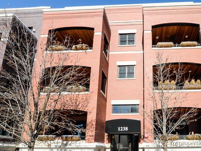 1238 W Jackson Blvd APT 1E, Chicago, IL, 60607