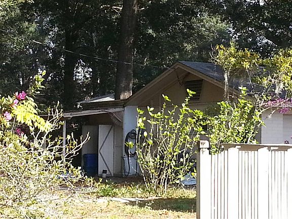 3rd image of 720 Forest Park Dr
