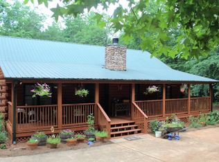 624 Mountain Shadows Rd, Hamilton, GA 31811