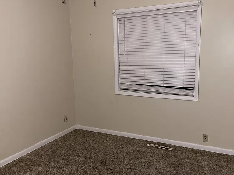 6558 College Dr — Photo 2