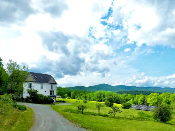 400 Green Bay Loop, Peacham, VT 05862