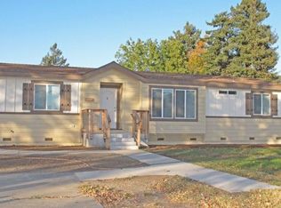 2007 Dennis Ln, Santa Rosa, CA 95403