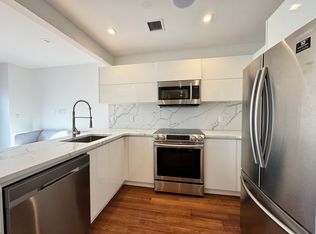 27-04 Astoria Blvd #4A, Astoria, NY 11102