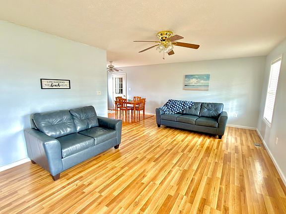 4th image of 111 Derby Dr