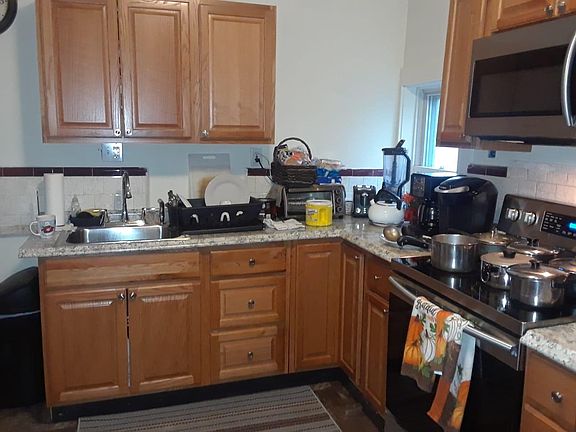 3rd image of 69 Undine Ave #3