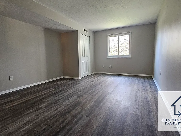 216 Moore Rd #4 — Photo 11