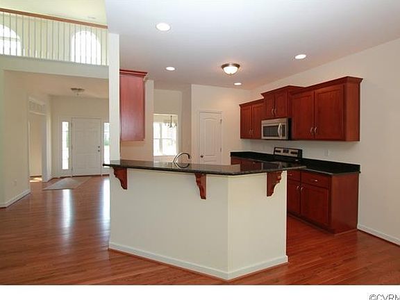 5th image of 8313 Audley Ln