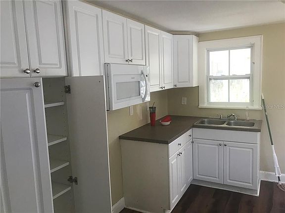5th image of 2521 4th St S #B