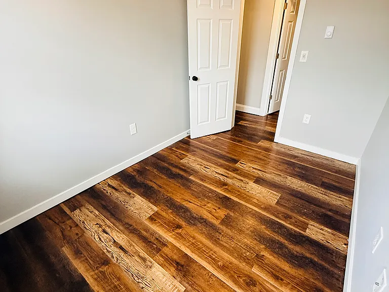 102 E Main St #4 — Photo 15