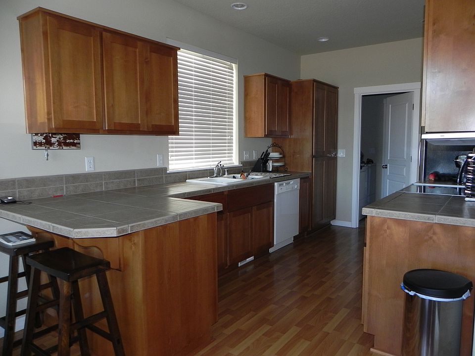 1st image of 7714 NE 92nd Ave