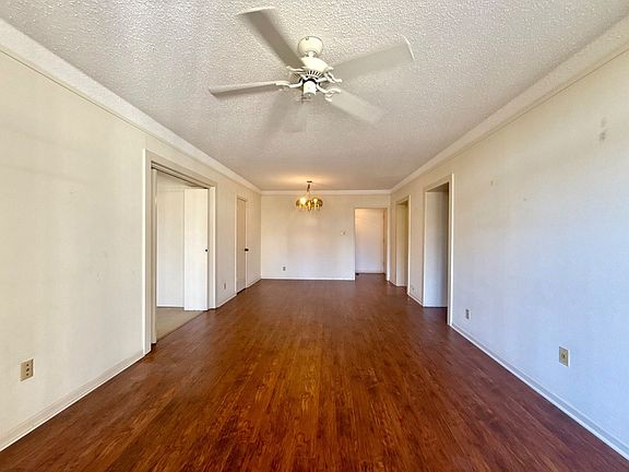 3rd image of 7701 Wurzbach Rd APT 601