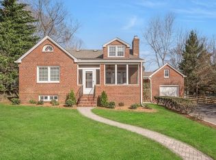 2 McKinley Pl, Ardsley, NY