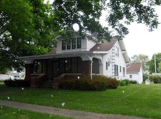 403 E Superior St, Clarksville, IA 50619