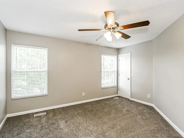 207 Fairfield Dr — Photo 14