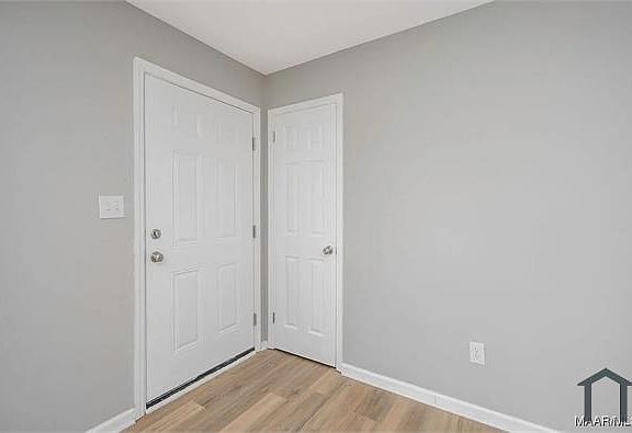 4th image of 5128 E Linda Cir