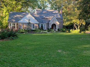 9117 Clayton Rd, Saint Louis, MO 63124