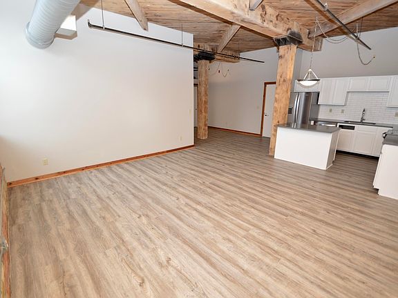 5th image of 940 Monroe Ave NW Unit 359