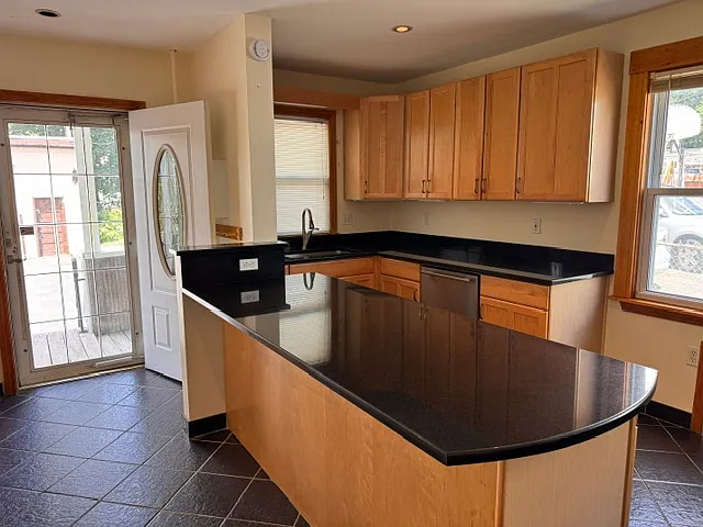 71 Everett St #1 — Photo 21