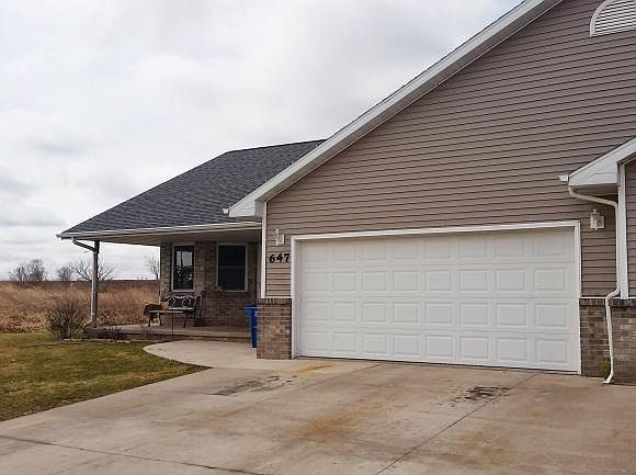 1st image of 647 Shy Ln