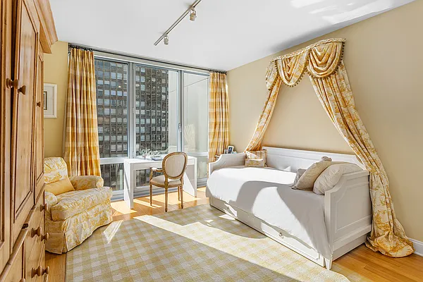 Sold by Compass | media 12